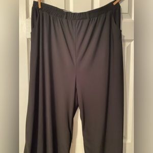 New white birch palazzo pants size 2x and color black